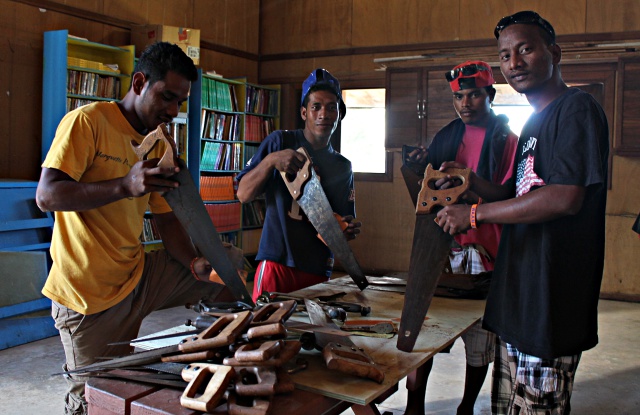 WAM Trainees Harris, Bilton, Antonio and Carvie doing inventory of tools. Photo: Tolina Tomeing