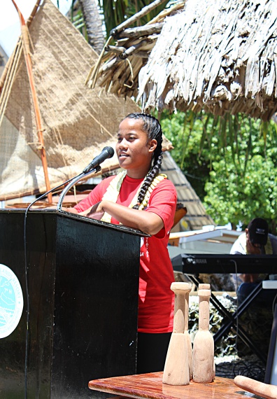 Regina David presenting one of the closing speeches of appreciation. Photo: J. Bowman